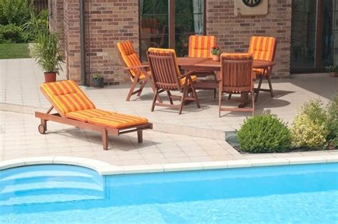 In the process of cleaning and clearing up junk, you'll discover new opportunities for decorating the backyard. Pool Deck Decorating Ideas | Pool Deck Ideas
