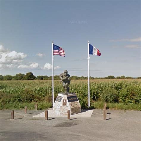 Major Richard Winters Easy Company 101st Airborne In Ste Marie Du