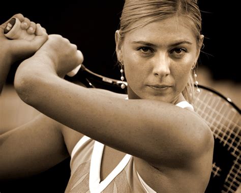 Iki Biasa Bae Maria Sharapova The Young Russian Tennis Player On The Court