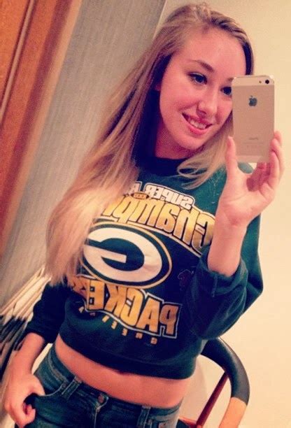 Beauty Babes Nfl Selfie Edition Green Bay Packers Sexy Nfl Football Packers Fans Taking