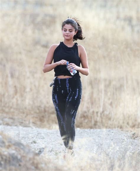 Selena Gomez Flashes Curves In Tights As She Takes A Hike On Hollywood