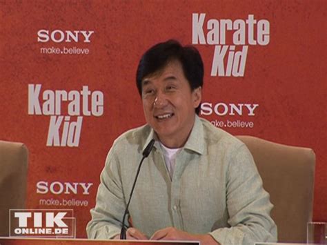 @jackiechan in the set of the legend of. Jackie Chan | TIKonline.de