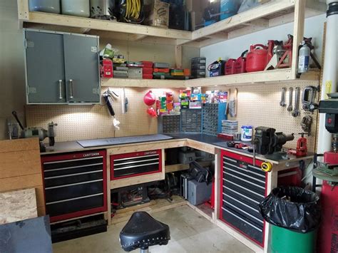 Collection by sam stauffer • last updated 4 weeks ago. Garage corner workbench ideas | Garage work bench, Diy ...
