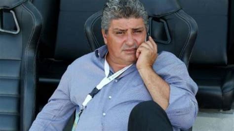 Jun 24, 2021 · είναι βλάκας πρώτα απ' όλα δείχνει, διότι εκείνη τη στιγμή που σκότωσε τη γυναίκα του, εάν ήταν ατυχές γεγονός μέσα στον θυμό του και μέσα στο 'τα χασε και τρελάθηκε', εάν έπαιρνε τηλέφωνο την αστυνομία δεν θα πήγαινε. ΠΑΡΑΙΤΗΣΗ Καραβίδα | Offsite
