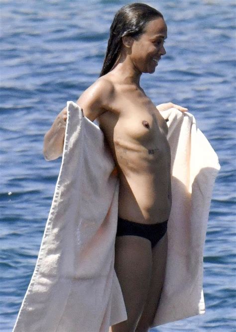 Zoe Saldana Topless Thefappening