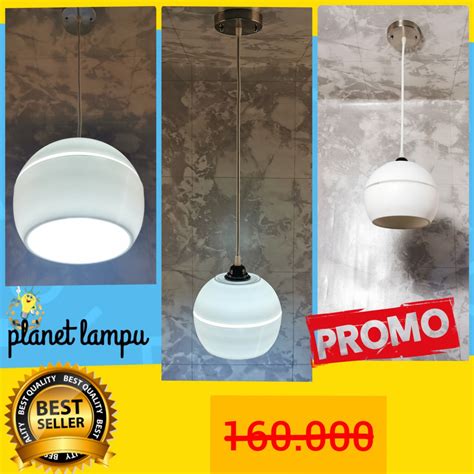 Lampu gantung pada plafon yang sebagai penghias kursi untuk duduk menikmati kemewahan ruang ini. MURAH KAP LAMPU GANTUNG HIAS 3 IN 1 MINIMALIS CAFE PLAFON ...