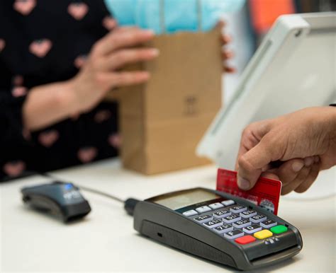 Dh100,000 fine for extra charge on credit card transactions - Abu Dhabi ...