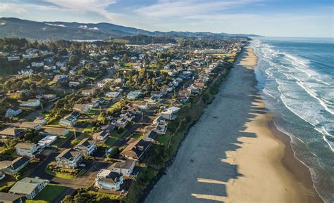 Lincoln city is one of the most popular tourist destinations along the oregon coast for vacation rentals. Sand, Surf and So Much More in Lincoln City, Oregon - Northwest Travel Magazine