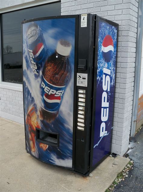 Maybe you would like to learn more about one of these? Surfer Pepsi Vending Machine | A Pepsi vending machine ...