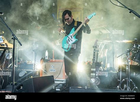 Der kanadischer SängerAlex Henry Foster & The Long Shadows live beim