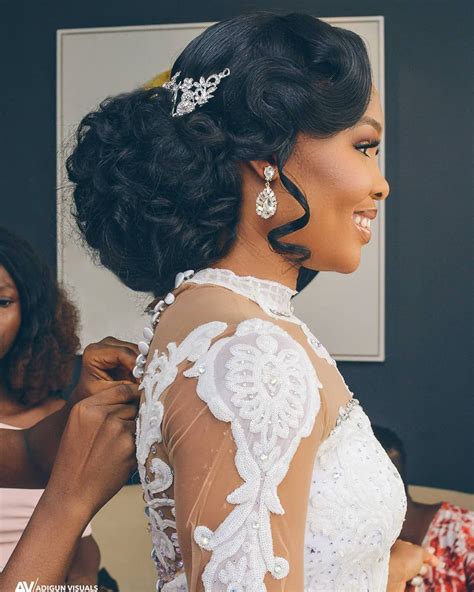 7 Impressive Down Hairstyles For Black Bride