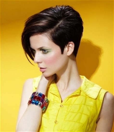 Many kinds of haircuts can be done with it including a variety of short haircuts. Trendy Do It Yourself Hairstyles|