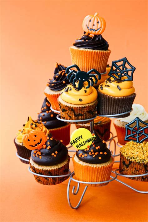 Looking for some quick and easy halloween cupcake decorating ideas? 20 Inspirational Halloween Cupcake Ideas