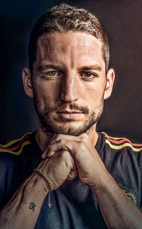 ‪⚽️ | player for ssc napoli 🇮🇹 and belgium nt 🇧🇪 ‬. Dries Mertens: "Als voetballer word je vanzelf een beetje ...