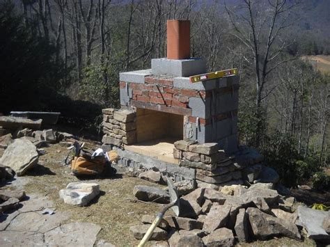 ¡El secreto para poder construir una chimenea al aire libre