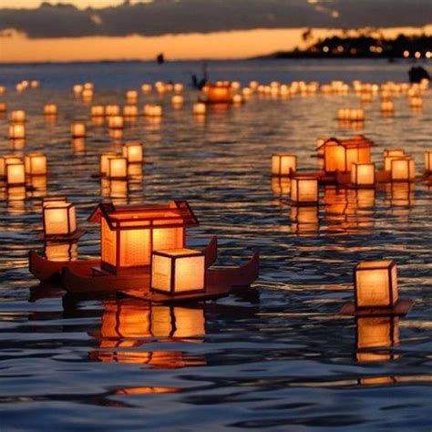 How Pretty And Calming Floating Water Lanterns Floating Lanterns