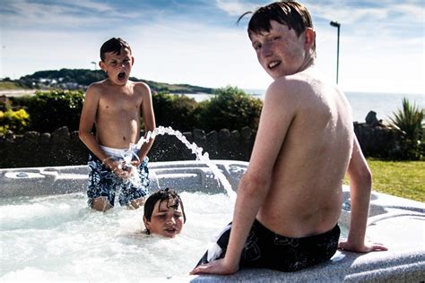 hot tub fun ii by gav haworth on 500px tub fun hot tub tub