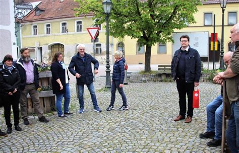 Historische Stadtführung und Besichtigung sanierter Gebäude in Rötz