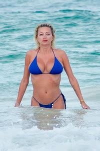 Caroline Vreeland Blue Bikini At A Beach In Tulum X Celebboard Net Bilder