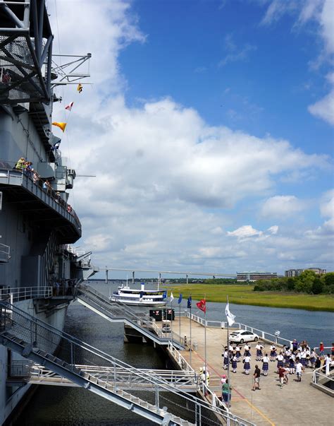 愛國岬 (zh) military museum in south carolina, usa (en); Patriots Point Honors First Responders and Families ...