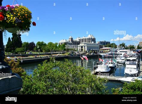 Inner Harbor In Victoria Bccanada On A Beautiful Touristy Day Stock