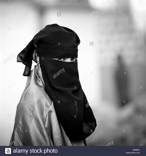 Junge Frau Trägt Schwarze Niqab Portrait Boorama Somaliland Stockfotografie Alamy