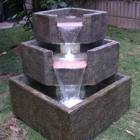 Looking for the best solar powered fountains for gardens? 20 Solar Water Fountain Ideas For Your Garden - Garden ...