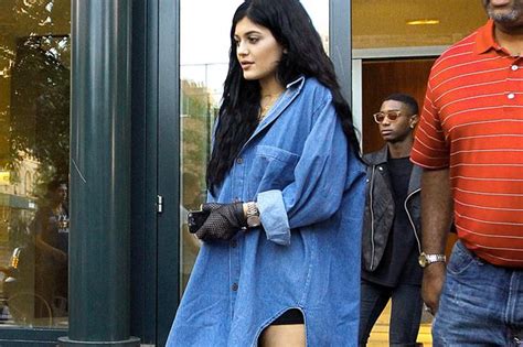 Kylie Jenner Shows Off Blue Dip Dye Hair As She Changes Her Look AGAIN Mirror Online