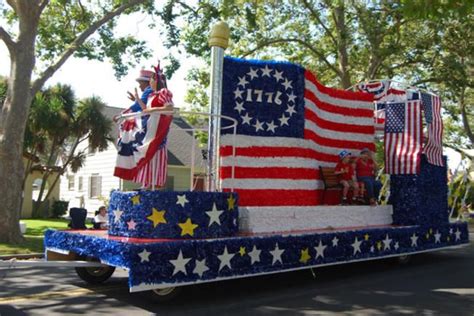 There are 607 parade floats for sale on etsy, and they cost $20.02 on average. Gallery For > Funny 4th Of July Parade Floats | 4th of july parade, Parade float, Funny 4th of july