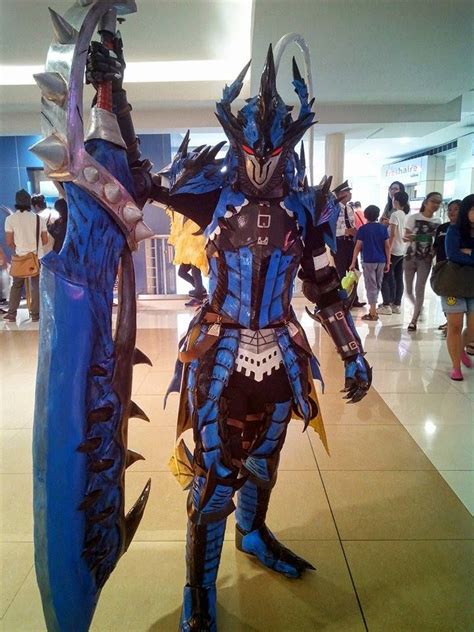Mhw iceborne monster armor set. Azure Rathalos armour from Monster Hunter cosplay by mina ...