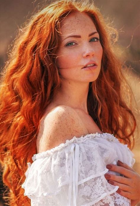 Pin By Pinner On Saoirse Beautiful Red Hair Red Haired Beauty Red Hair Woman