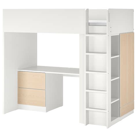 Se il letto inferiore ti serve solo occasionalmente ti basta qualche bel cuscino per trasformarlo in un comodo divano. SMÅSTAD Letto a soppalco - bianco betulla/con scrivania ...