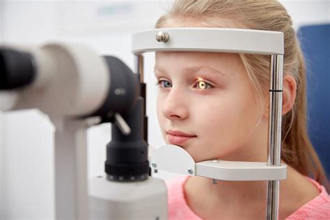 7 Factors To Consider When Choosing A Kids Eye Doctor Optician In