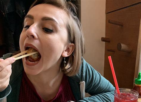 Hannah Witton Has Been Memed And The Results Are Hilarious Teneighty