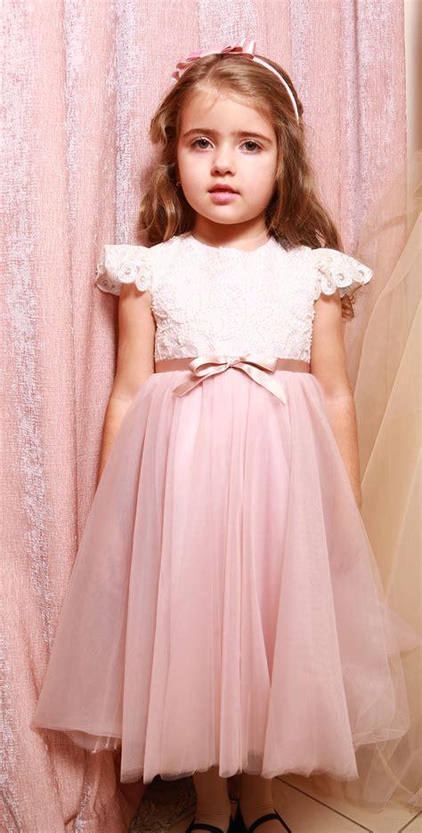 Нарядное платье для девочки Платья Детские платья Нарядные платья