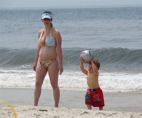 Should Pregnant Women Wear Bikinis BabyCenter