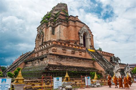 Wat Chedi Luang Religious Tourism In Chiang Mai