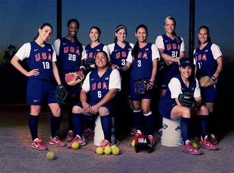 The 2008 Womens Olympic Softball Team The Won Silver Losing To Japan