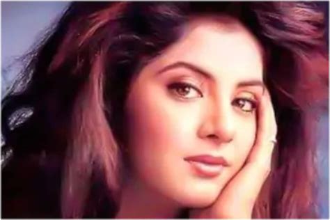 Divya Bharti Death Anniversary 5 Memorable Songs Of The Actress Latest News Breaking News
