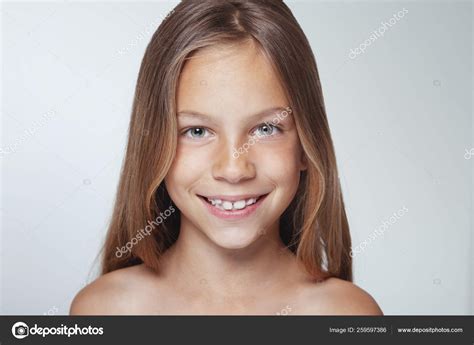 Portrait Years Old Smiling Kid Girl Stock Photo By ©yayimages 259597386