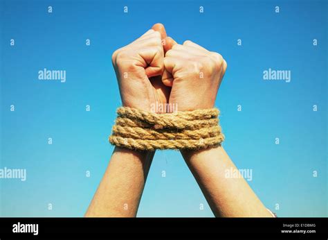 Rope Reaching Hi Res Stock Photography And Images Alamy