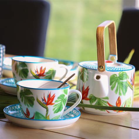 Idéal pour le café, le thé, la tisane ou le chocolat. Tasse à thé en porcelaine 26cl - Déco exotique - Bruno Evrard