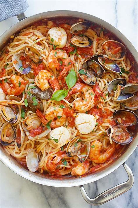 One Pot Seafood Pasta Easy Seafood Pasta Cooked In One Pot Quick And