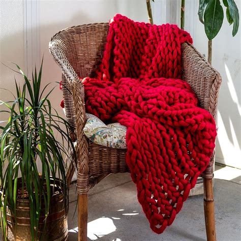 Chunky Knit Throw - Red - Blanket Warehouse