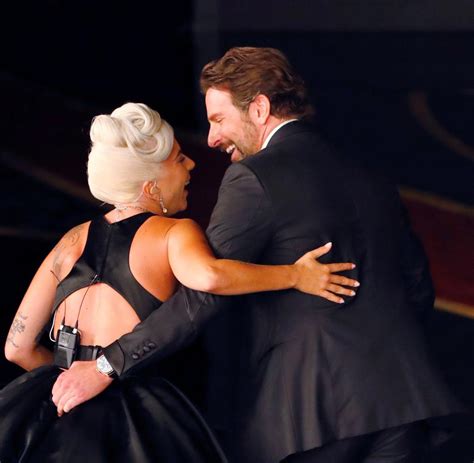 Oscars 2019 Lady Gaga Und Bradley Cooper Sorgen Für „gänsehaut Moment
