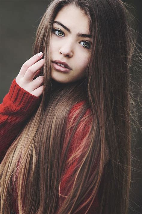 Long Hair Styles Woman Face Beautiful Eyes