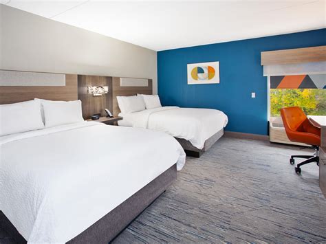 Holiday Inn Express And Suites Dover Guest Room And Suite Options