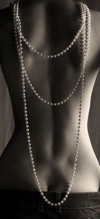 Photography With Models Wearing Pearls