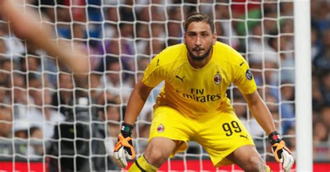 Goalkeeper gianluigi donnarumma, pictured in may 2017, has agreed to sign an extended deal with ac milan, despite previously saying. Donnarumma renew a contract with Milan - News Project Concord