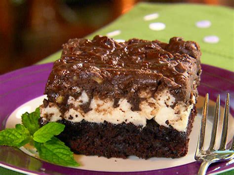 So i thought i lost this recipe!!! Paula Deen Cake Recipes: Mississippi Mud Cake
